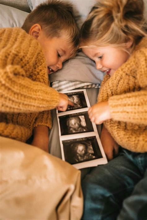 Seremos algo mas Tercer bebé Fotos para anunciar embarazo Fotos de nacimiento