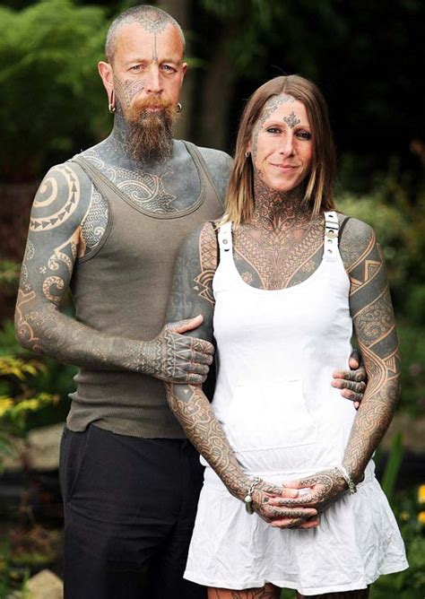 Το ζευγάρι με τα περισσότερα τατουάζ perierga gr