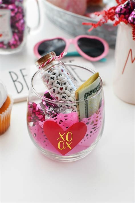 This unique gift can be added to a shelf as a decorative piece, and can be customized with a personal message from you. Cute Homemade Valentines Day Gift Ideas ( Inexpensive and ...