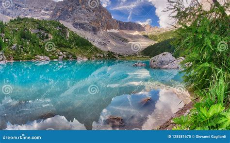 Sorapiss Lake In Italian Alps Europe Stock Image Image Of Italy