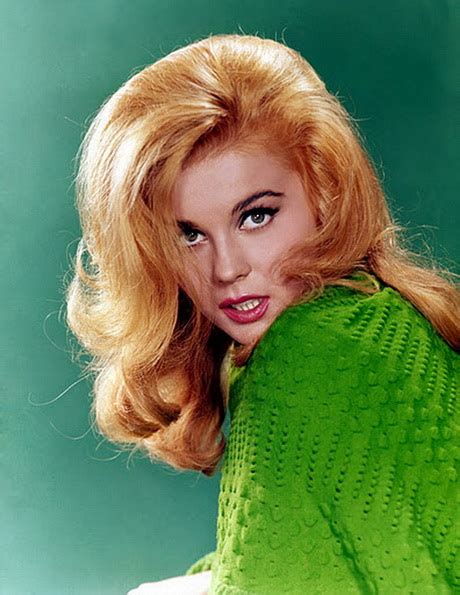 Sixty doesn't mean it's time to settle for boring hair. 1960 hairstyles for women