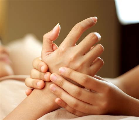 Healing Benefits Of Pressure Point Massage Remedygrove