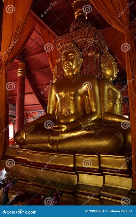 The Three Sitting Gold Buddha In Chapel Stock Image Image Of Mind