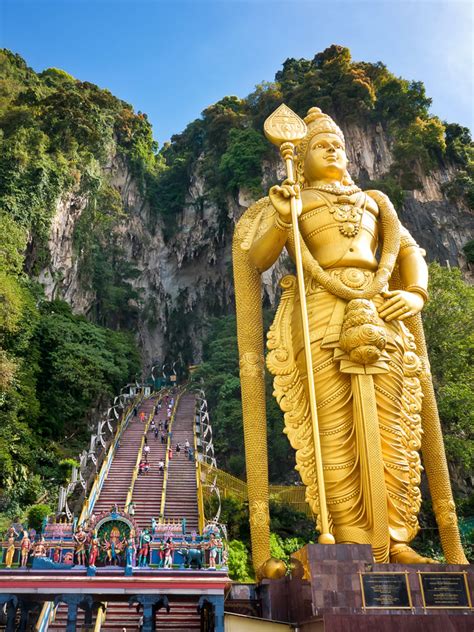 Going from kuala lumpur to batu caves by train is the best option in our opinion. Stepping up to the Batu Caves in Kuala Lumpur - Everywhere ...