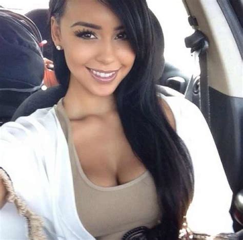 Essas Imagens Provam Que Mulheres Gatas Fazendo Selfie No Carro S O Timas