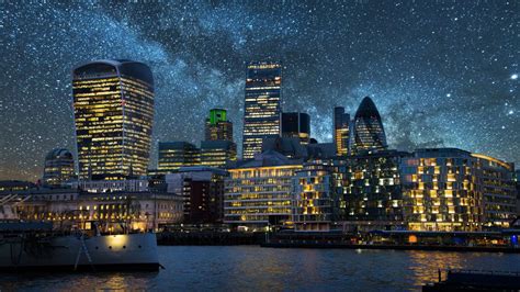 Lightning Buildings Near River With Starry Sky In England London Hd