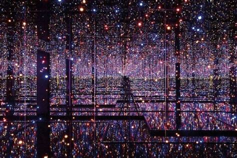 Yayoi Kusama Infinity Mirror Room