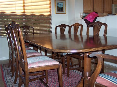 Our dining furniture options have you covered, no matter the size and layout of your room or how many people you need to seat. 18th Century George III (Three-Pedestal) 8 seat Mahogany Hand-Carved Dining table For Sale ...