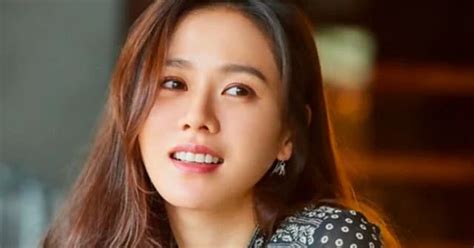 Son Ye Jin Dinobatkan Jadi Wanita Tercantik Dunia Kalahkan Lisa BLACKPINK Naviri Magazine