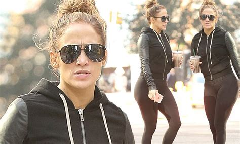 jennifer lopez shows off pert posterior in workout gear in new york city daily mail jennifer