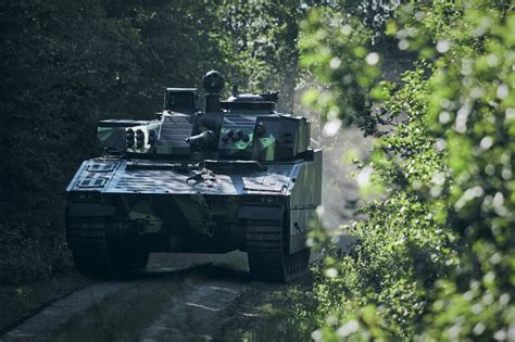 slovakia announces the cv90 mk iv as its preferred ifv below the turret ring