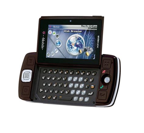 T Mobile Gets Official With The Sidekick Lx And Sidekick Slide