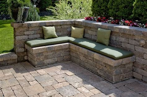 Stonehenge® With Brussels Dimensional™ Seat Wall Patio Wall Seating