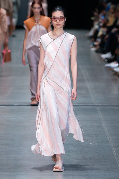 Sportmax Spring 2020 Ready To Wear Collection Vogue Chic Dress Maxi