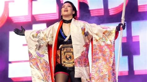 Hikaru Shida Pins Saraya Becomes First Three Time AEW Women S Champion