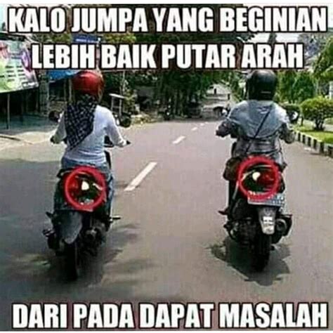 10 Meme Kocak Ini Pasti Salah Satunya Pernah Kamu Lakuin Saat Ini