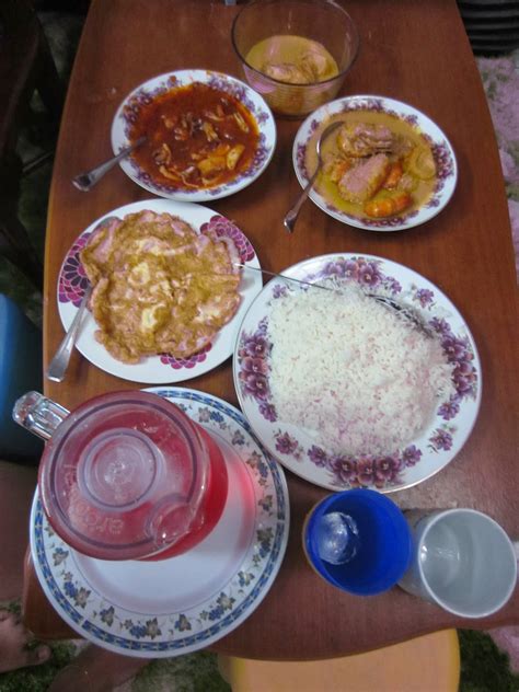 Need to translate pinggan mangkuk from malay? Mummy Batrisyia & Irfan: Tupperware dan pinggan mangkuk...