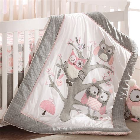 Explore the forest in this incredible crib bedding set featuring detailed appliques and embroidery works of raccoons, owls, deer, foxes, and squirrels. Night Owl 5PC Bedding Set - Pink | Owl baby rooms, Baby ...