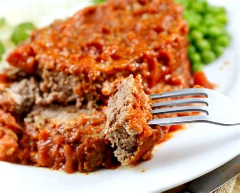 My mom always used hunt's tomato sauce as noted in the cook's notes, i've made this meatloaf many times with only tomato paste and no tomato sauce. Tomato Paste Meatloaf Topping Recipe / Must-Try Meatloaf Recipes - Cut into serving slices and ...