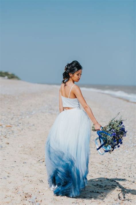 43 Gorgeous Dip Dye Wedding Dresses To Get Inspired Weddingomania
