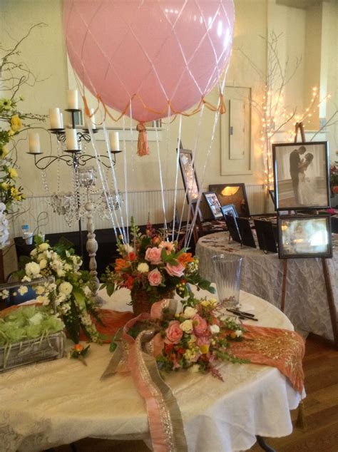 Hot Air Balloon Centerpiece Wedding Table Settings