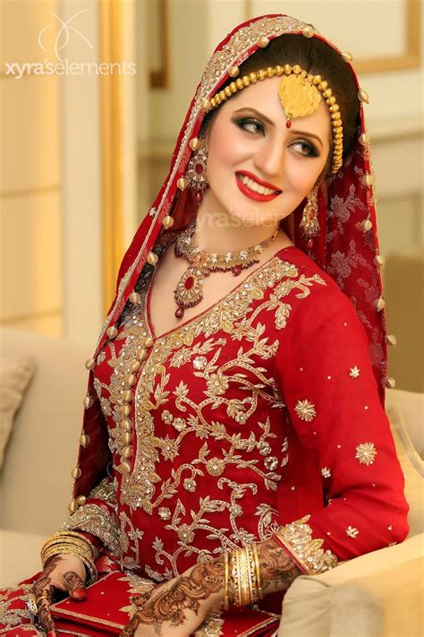 Pin By Pinner On ♥ Dulhan ♥ Pakistani Bridal Dresses Pakistan Bride Pakistani Wedding Dresses