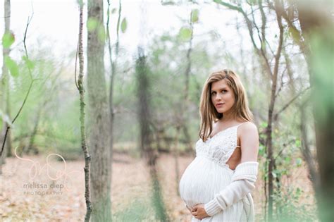 Valeries Fall Maternity Session At Busse Woods