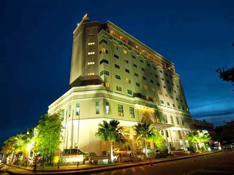 Hotels near the jerai hotel alor star. Hi.. im 2015 B2B opss!!