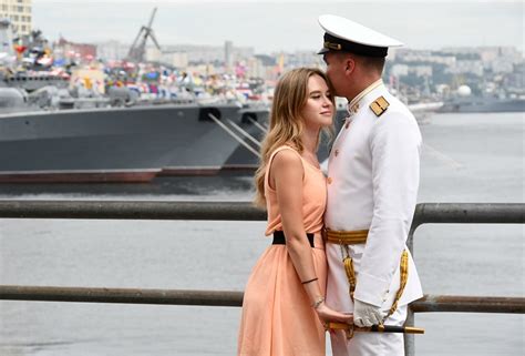 Takole Je Rusija Praznovala Dan Vojne Mornarice Foto Globalno Aktualno