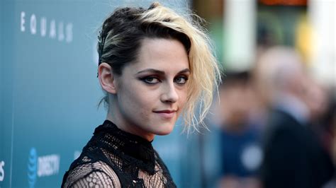 Kristen Stewart Shaved Off All Her Hair And Went Bright Blond Glamour