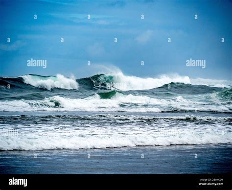 Big Waves On The North Shore Of Oahu With Aquamarine Seas White Foam