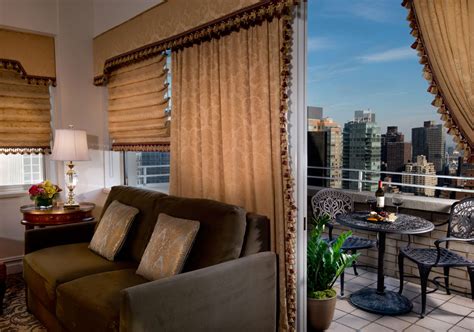 Two bedroom suites in new york for up to 10 people. The Kimberly Hotel: Manhattan Luxury Pad