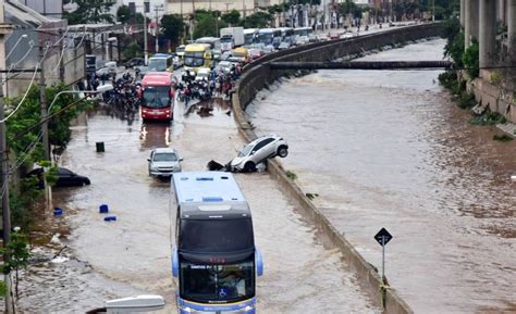 Intense Rains And Flash Floods Killed At Least 11 People In Sao Paulo