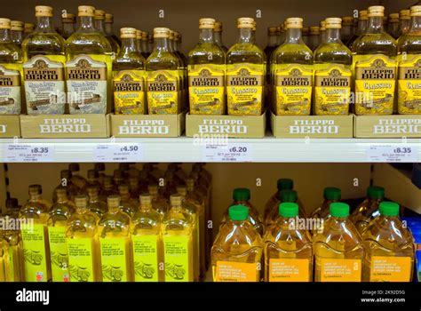 Supermarket Aisle Fotos Und Bildmaterial In Hoher Auflösung Alamy