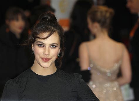 Jessica Brown Findlay Topless Scene Regret And 6 Other Actors Who