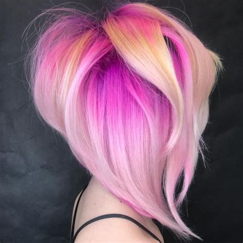 35 Of The Best Pink Highlight Hairstyle Ideas To Slay