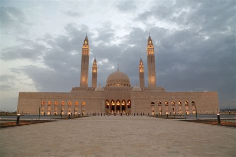 موقع مسجد السلطان قابوس - نزوى - المستودع الدعوي الرقمي