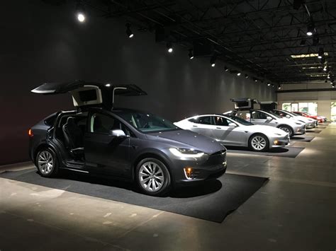 Tesla Delivery Center 2 Teslarati