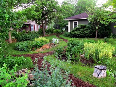 Front Yard Rain Garden And Berm Midwest Permaculture Permaculture