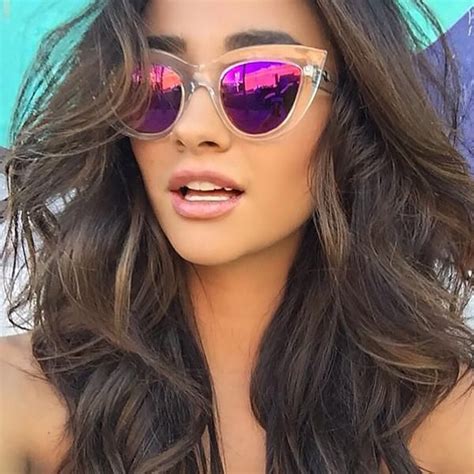 Shay Mitchell Style Color Mirror Sharp Cat Eye Celebrity Sunglasses Celebrity Sunglasses