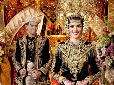 Download now pakaian adat bengkulu lengkap dengan penjelasannya dinabascom. 12 Nama Pakaian Adat Sumatera Barat dengan Fungsi dan ...