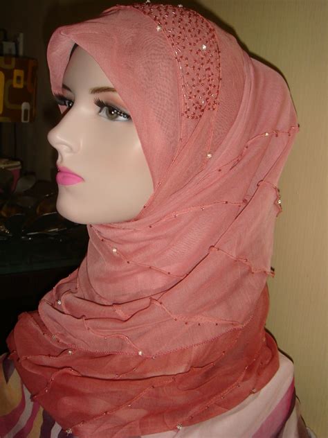 Belacan dibuat daripada udang kecil. GorgeousQisya: Tudung Bawal Manik 2nd Batch