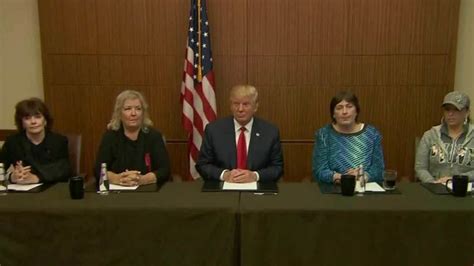 trump appears with bill clinton accusers before debate cnn politics