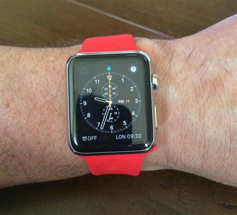 Though sports odds can fluctuate before a. Athlete shows off Apple Watch with custom red Sport Band ...