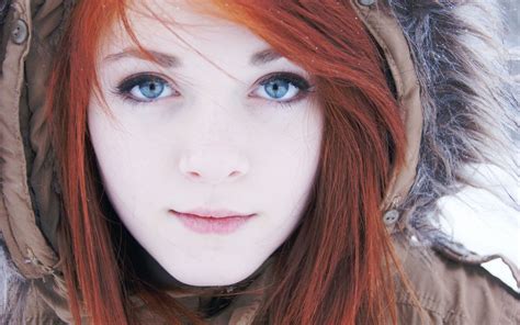 Women Redhead Blue Eyes Face Looking Away Closeup Wallpaper Coolwallpapersme