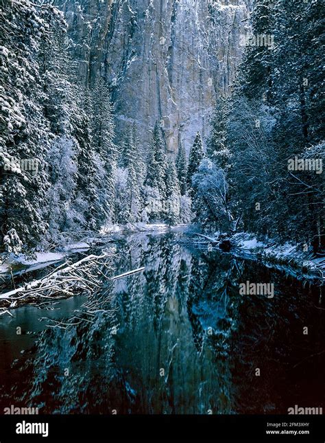 Cathedral Rock Snow Hi Res Stock Photography And Images Alamy