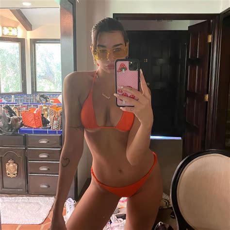 Dua Lipa Shows Off Her Bikini Body Photos Celeb Hot