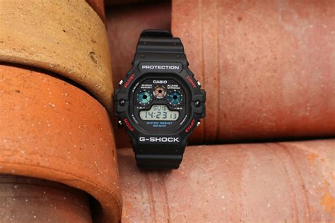 .digital men's watch from casioindiashop.com | model : Casio G-Shock DW-5900-1 กลับมาของความคลาสสิค - Happy ...