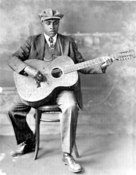 Early Blues Musicians Used Which Combination Of Instruments Valentino