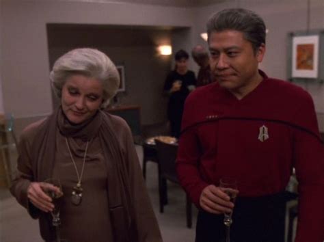 Admiral Janeway And Captain Kim Endgame Star Trek Voyager Star Trek